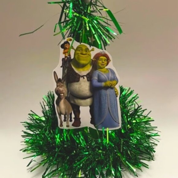 2 Shrek Balloon Weight Hat Centerpieces NEW - Picture 1 of 1